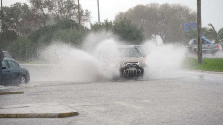 Σε εξέλιξη ο «Ετεοκλής» με βροχές, καταιγίδες και χιόνια