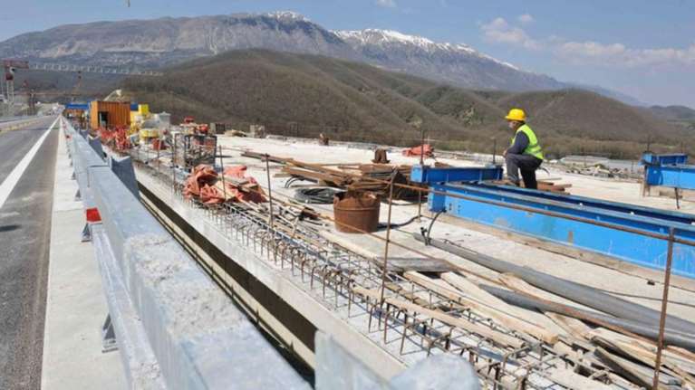 Διυπουργική σύσκεψη: Ξεμπλοκάρουν μεγάλα έργα 1,95 δισ. ευρώ