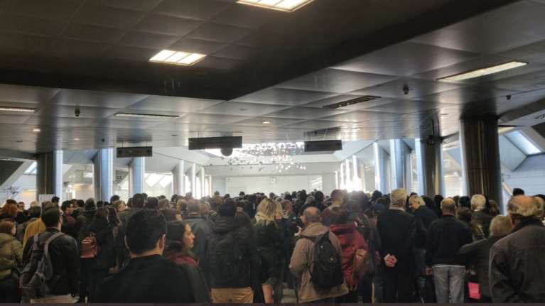 Ανοιξε ξανά το Μετρό - Ουρές στους δρόμους - Live η κίνηση