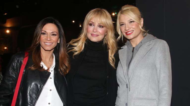 «Βερβερίτσα»: πήγε η Σολωμού στην πρεμιέρα του Μουτσινά; [εικόνες]