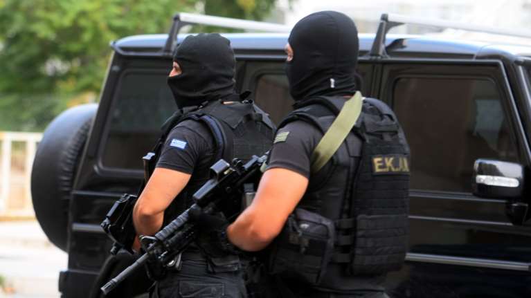 Συνελήφθη στην Πάτρα γνωστός αντιεξουσιαστής για ηγετικό ρόλο σε τρομοκρατική οργάνωση