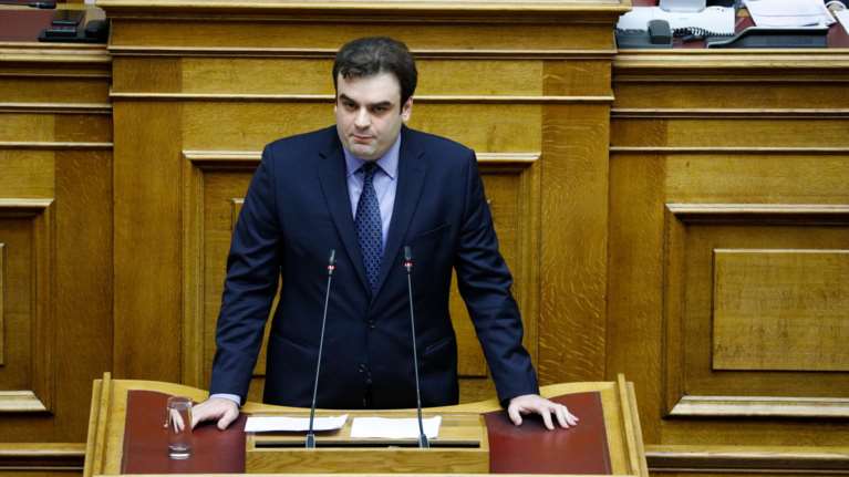 Πιερρακάκης: Θέμα ημερών ο διαγωνισμός για τις νέες ταυτότητες