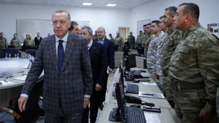 Independent: Ο Ερντογάν διακινδυνεύει σύγκρουση στη Μεσόγειο