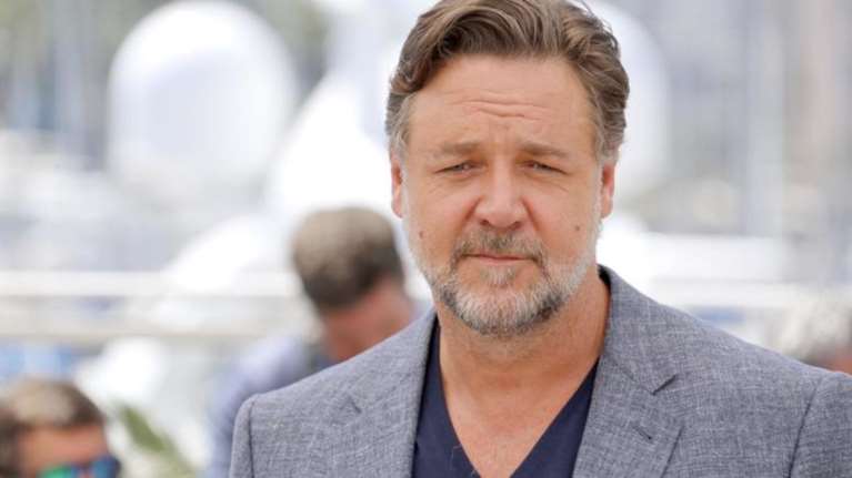 Ράσελ Κρόου: Υποδύεται τον σεφ που έκανε τον Ράμσεϊ να κλάψει [βίντεο]