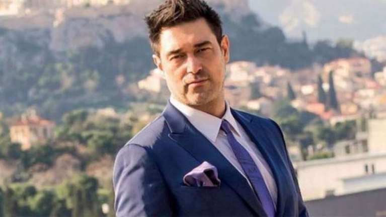 O Μπουράκ Χακί στην αθηναϊκή σκηνή - Με ποιά λαμπερή ηθοποιό