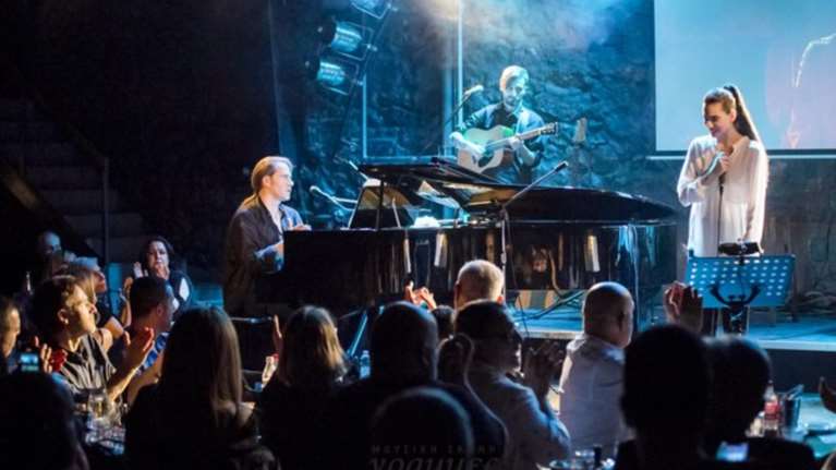 Στέφανος Κορκολής-Σοφία Μανουσάκη: Καθηλωτική η πρεμιέρα τους