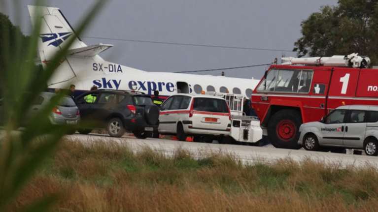 Πτήση τρόμου από Αθήνα για Κεφαλονιά: Πανικός και λιποθυμίες [βίντεο]