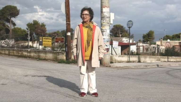 Μάτι: Επέστρεψε στο σπίτι της μετά από 16 μήνες η τελευταία εγκαυματίας