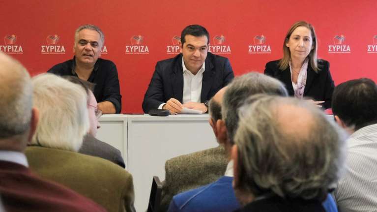 Σκληρή κριτική Τσίπρα: Νεοδεξιός ο Χρυσοχοΐδης