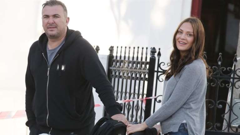 Υβόννη Μπόσνιακ: H viral φωτογραφία της κόρης της στο δέντρο [εικόνα]