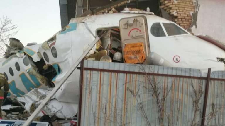 Τραγωδία στο Καζακστάν: Συντριβή αεροπλάνου, 15 νεκροί
