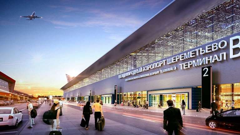 Μόσχα: Αεροσκάφος με 74 επιβάτες βγήκε εκτός διαδρόμου