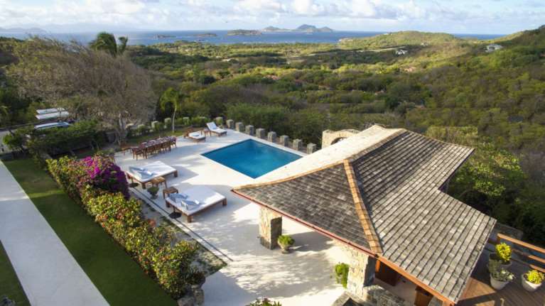 Πρωτοχρονιά σαν Κροίσος θα κάνει ο Μπόρις Τζόνσον στην Καραΐβική