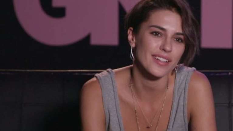 GNTM: «Αγνώριστη» η Κάτια - Εικόνες όταν την έβαφε η Μενεγάκη