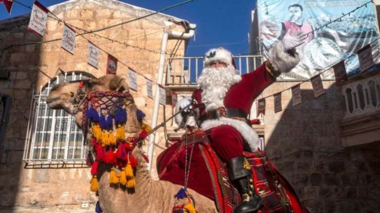 O μοναδικός «πιστοποιημένος» Άη Βασίλης στους Αγίους Τόπους