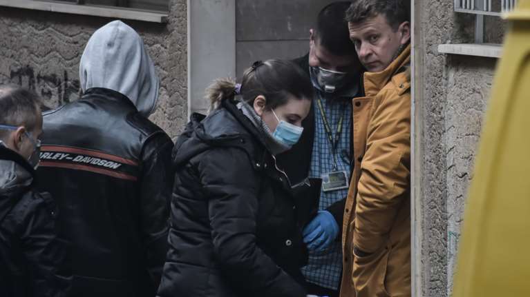 Αγριο έγκλημα στου Γκύζη: Άνδρας φιμωμένος και δεμένος μέσα στο σπίτι του