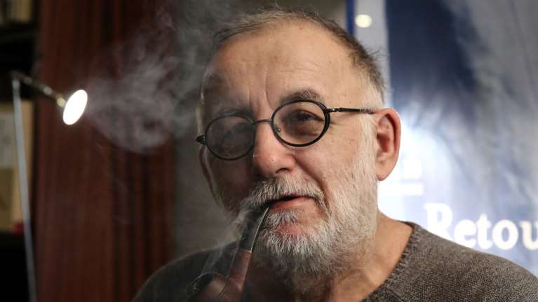 Δημοσία δαπάνη η κηδεία του Θάνου Μικρούτσικου