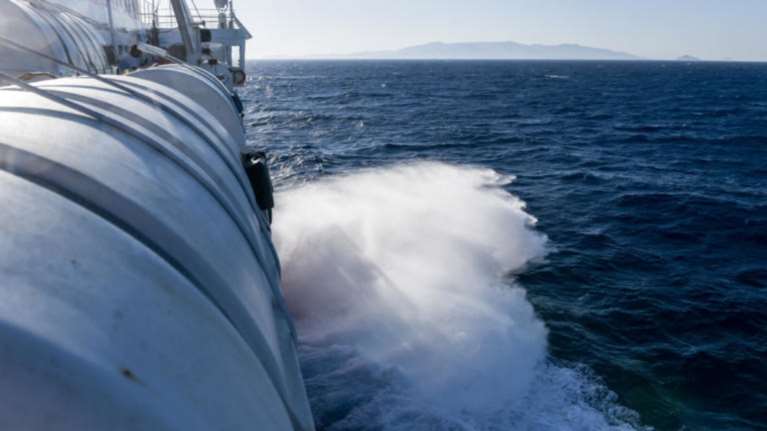 Ναυτικός έπεσε στη θάλασσα μέσα στο λιμάνι του Ρεθύμνου