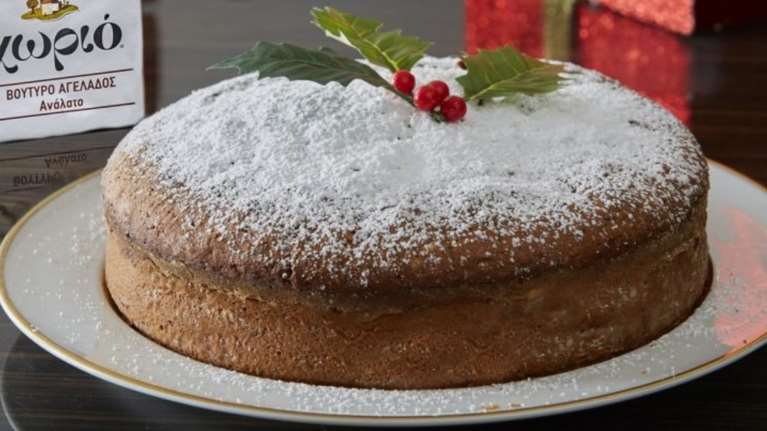 Η συνταγή της απόλυτης Βασιλόπιτας από την Αργυρώ: Αφράτη &amp; γεμάτη αρώματα