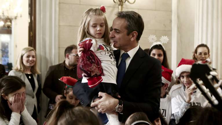 Πρωτοχρονιάτικο μήνυμα Μητσοτάκη: Πάμε μπροστά, αφήνουμε πίσω τον διχασμό