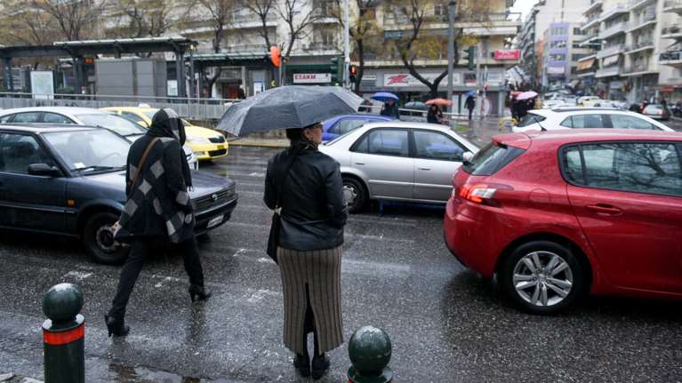 Καιρός: Παγετός, μποφόρ και τοπικές βροχές