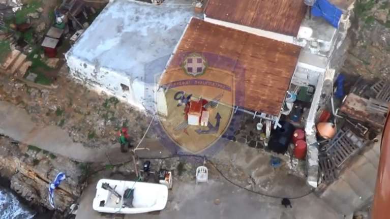 Κίναρος: Καρέ-καρέ ο εντοπισμός της κυρά Ρηνιώς από το Super Puma [εικόνες]