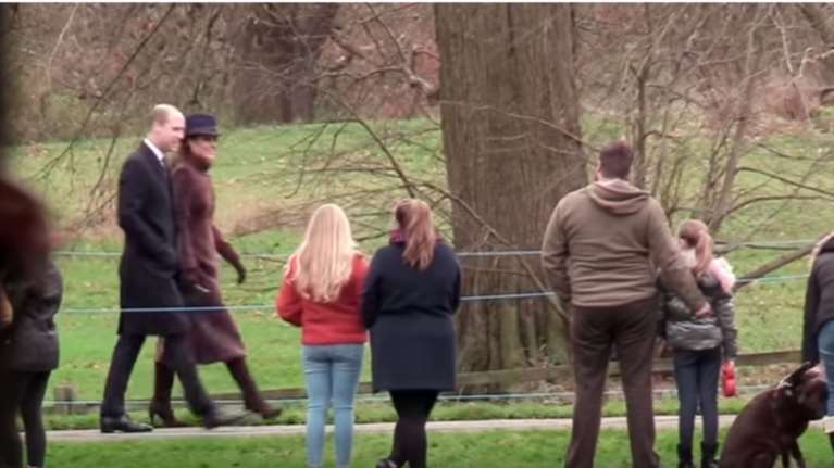 Η fashionista Κέιτ απογείωσε το χειμερινό της λουκ με καουμπόικο καπέλο