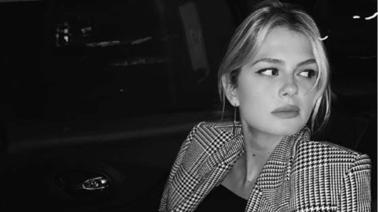 Αμαλία Κωστοπούλου: Η υπέροχη φωτο με τα αδέλφια της και η πικρία της