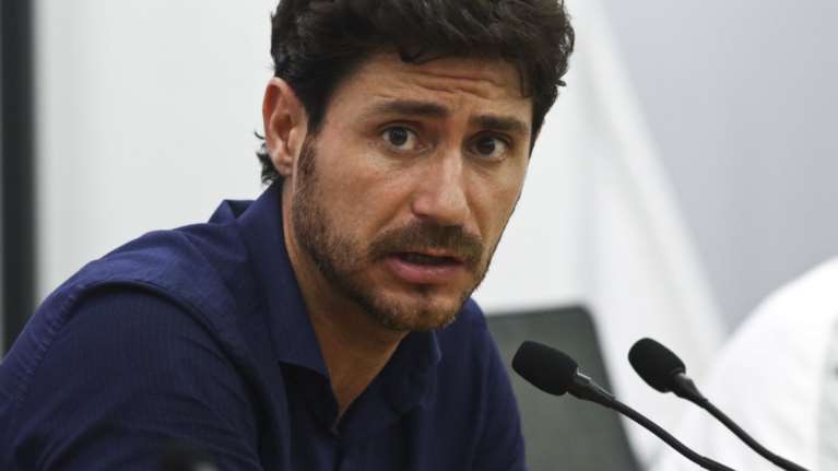 Σάλος για Βίκτορ Σάντσεθ σε βίντεο - Εμφανίζεται γυμνός