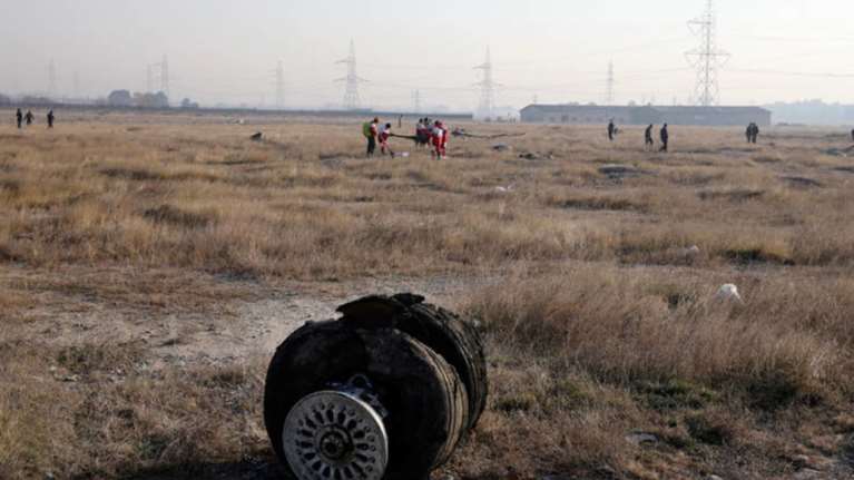 Ιράν: Βρέθηκε ένα μαύρο κουτί από το αεροσκάφος που συνετρίβη