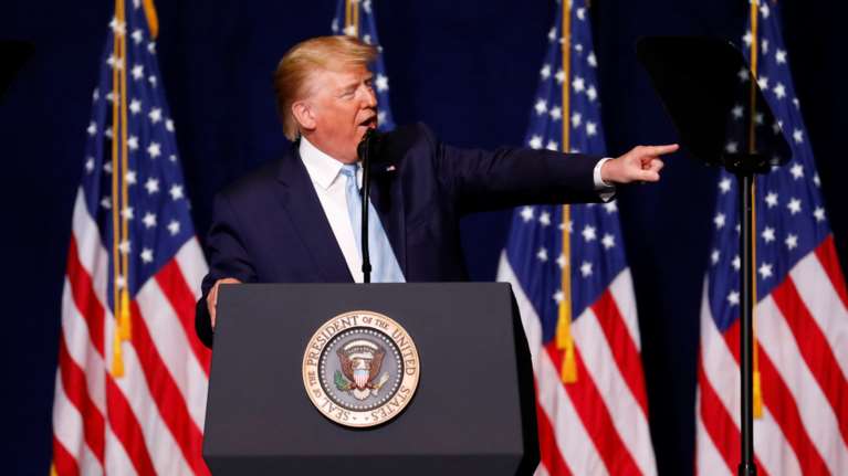 Αντίστροφη μέτρηση: Η απάντηση Τραμπ στην επίθεση του Ιράν