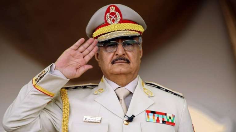 Ο στρατός του Χαφτάρ λέει πως πλησίασε στο αρχηγείο Σάρατζ