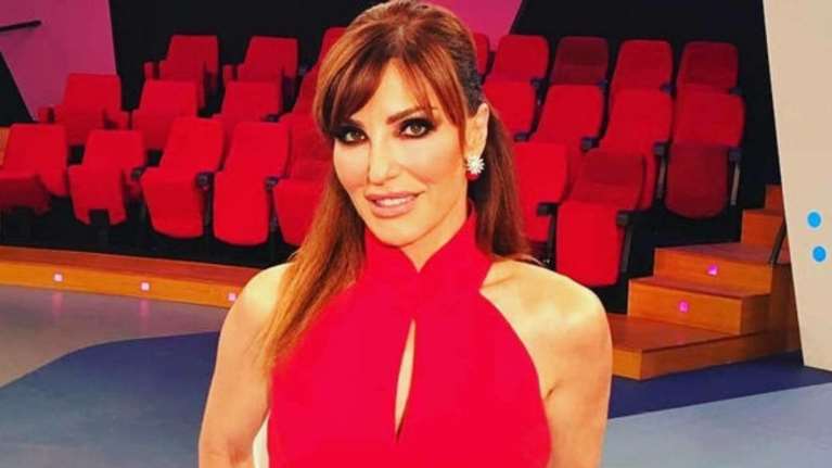 Κι όμως: Η Βίκυ Χατζηβασιλείου επιστρέφει με το «Πάμε Πακέτο»