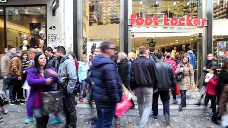 Τζίρος Χριστουγεννένων: Μικρότερος σε σχέση με το 2018