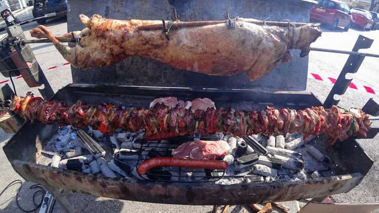 Μετά τα τζάκια, επικίνδυνες και οι ψησταριές;