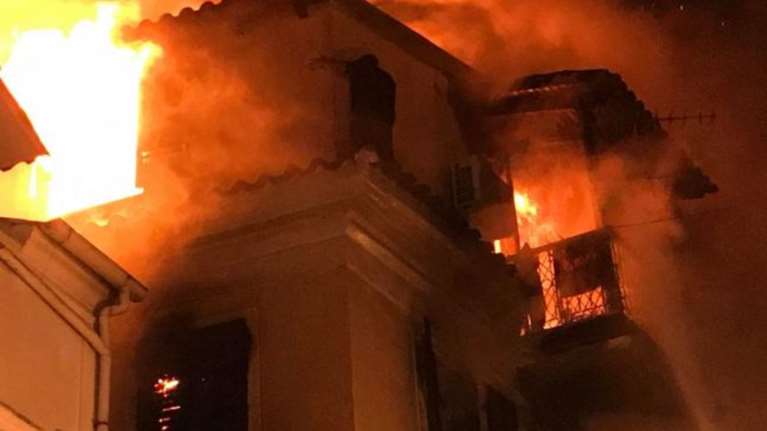 Κέρκυρα: Έχασε τη μάχη ο 58χρονος που κάηκε το σπίτι του στο Μαντούκι