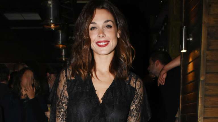 Ιωάννα Τριανταφυλλίδου: Παίζει τένις αλλά την προσοχή τραβούν τα καλλίγραμμα πόδια της