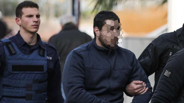 Λιμενικός για Τοπαλούδη: Την πέταξαν στη θάλασσα ζωντανή!