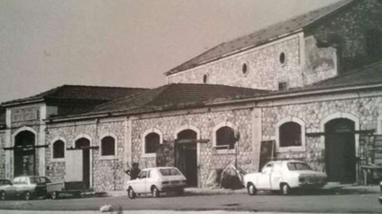 Ένα νέο θέατρο γεννιέται το 2020, με θέα τη θάλασσα και άπλετο φως