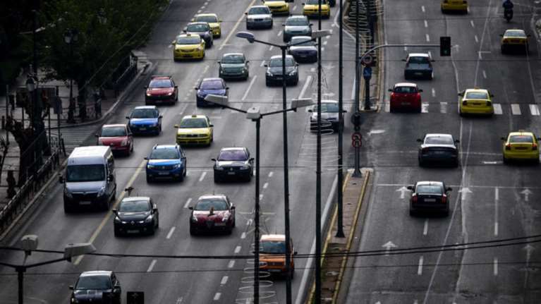 Τέλη κυκλοφορίας 2025: Αναρτήθηκαν τα ειδοποιητήρια στην πλατφόρμα της ΑΑΔΕ - Μέχρι πότε μπορούμε να τα πληρώσουμε