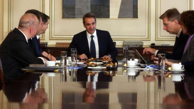 Στο υπ. Τουρισμού ο Μητσοτάκης: Κάναμε καλή δουλειά στο β' εξάμηνο