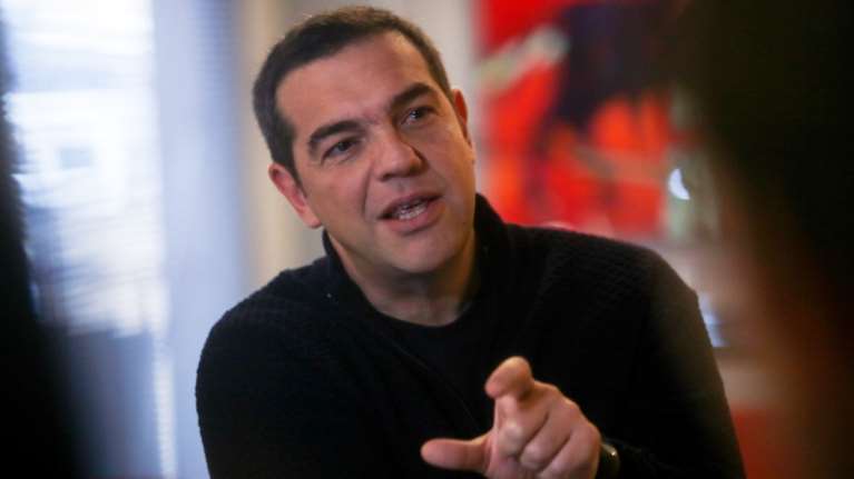 Ειρωνικό σχόλιο Τσίπρα για την ίδρυση υπουργείου Μετανάστευσης