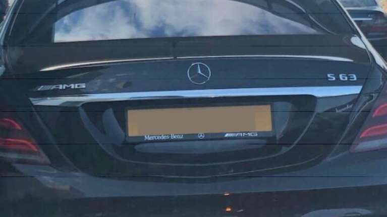 Απίστευτο: Μητροπολίτης με Mercedes των... 300.000 ευρώ