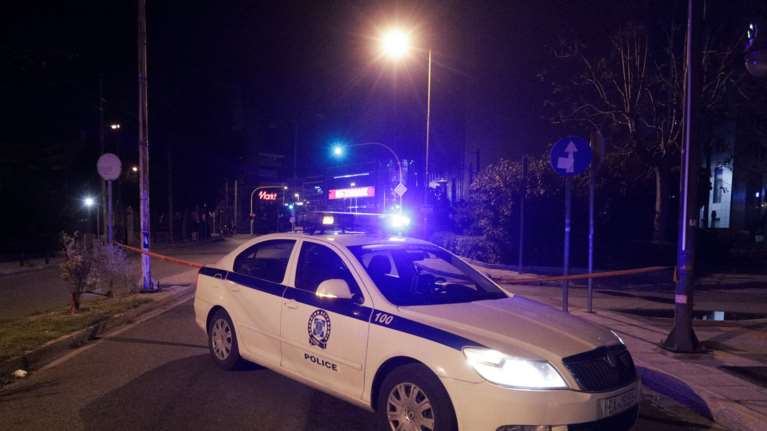 Πεντέλη: Αντιεξουσιαστές επιχείρησαν να μπουν στο Δημαρχείο