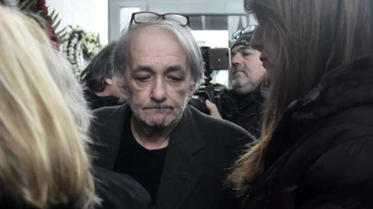 Αυτή είναι η νέα σύντροφος του Ανδρέα Μικρούτσικου - Δείτε τους στο σπίτι του στην Κηφισιά [Εικόνες]