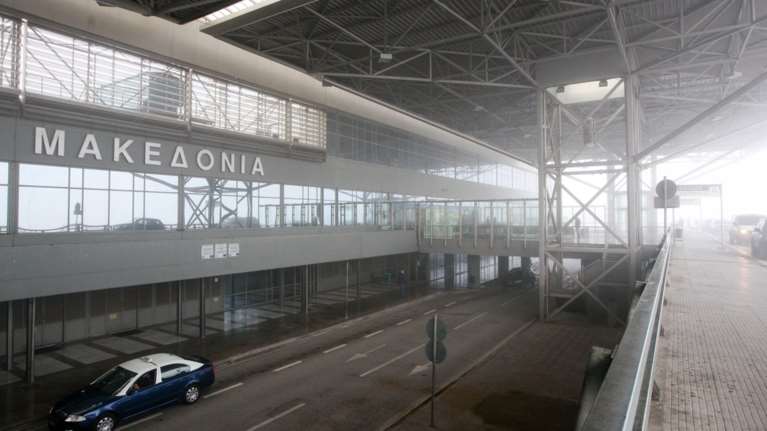 Ομίχλη στη Θεσσαλονίκη - Εντυπωσιακές εικόνες στο αεροδρόμιο Μακεδονία