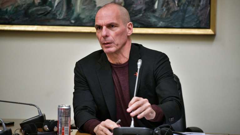 O Βαρουφάκης πρότεινε τη Μάγδα Φύσσα χωρίς να την ρωτήσει