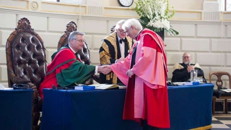 Πρ. Παυλόπουλος: Να υπερασπισθούμε το Διεθνές Δίκαιο