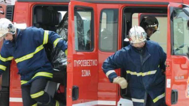 Φωτιά σε μονοκατοικία στη Βουλιαγμένη