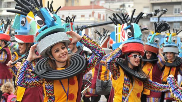 Και το καρναβάλι αρχίζει... Σήμερα η Πάτρα γιορτάζει την έναρξη του